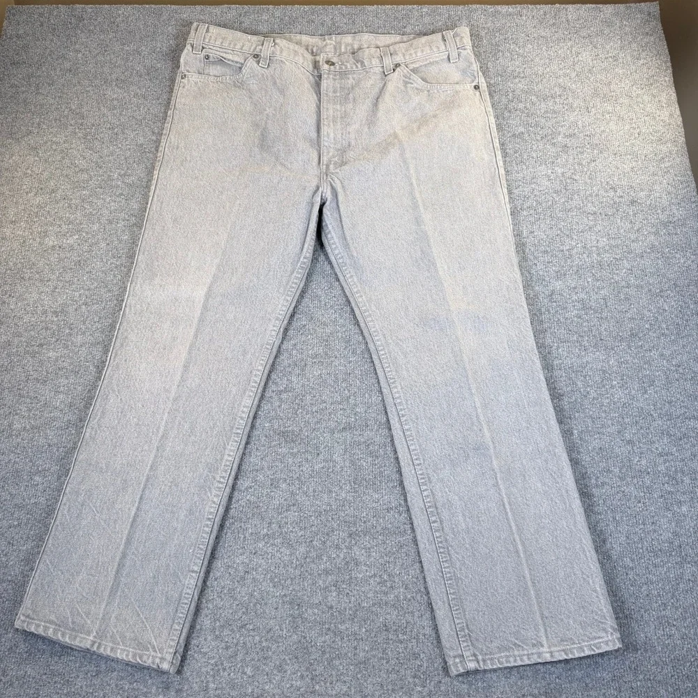 Vintage Levis For Men Jeans Gray Denim Relaxed Fit Straight Leg Y2K 90s #2832‎